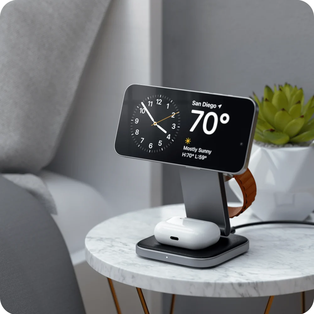 Satechi 3-in-1 Foldable Qi2 Wireless Charging Stand - Image 4